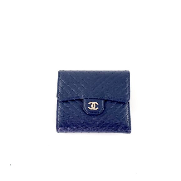 Authentic CHANEL Classic Navy Blue CaviarCompact Quilted Flap Chevron Wallet - Picture 5 of 14